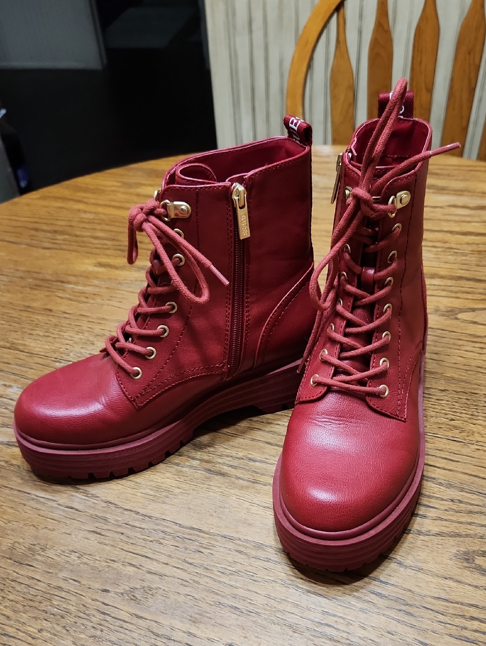Guess Combat/Hiker Boots Size 8 - Picture 2 of 9